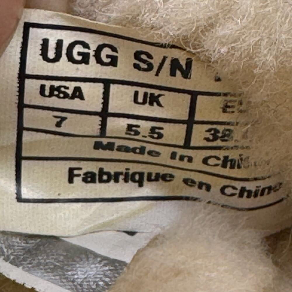 UGG DAKOTA 78 Shearling Slippers - Picture 9 of 9